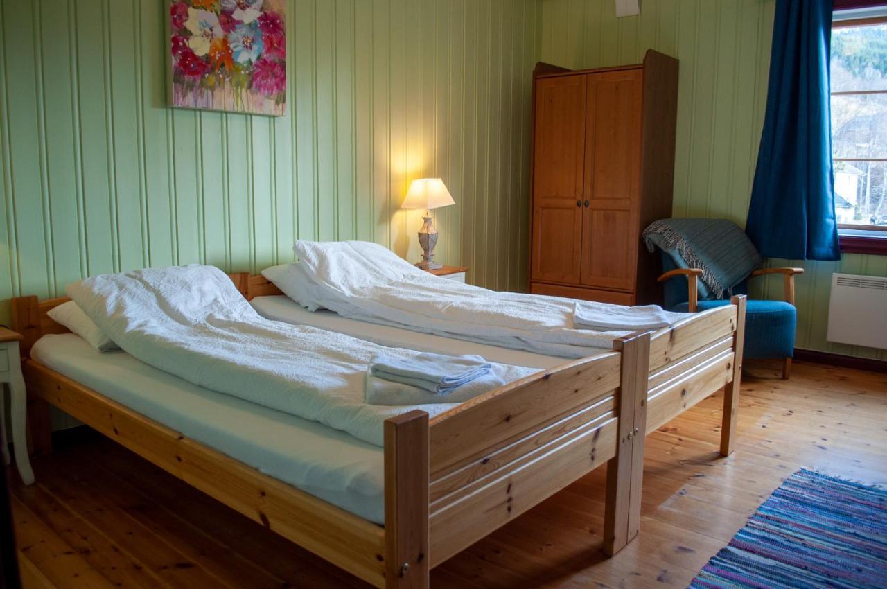Fyresdal Gjestehus Moland Extérieur photo