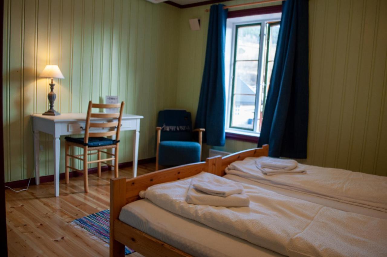Fyresdal Gjestehus Moland Extérieur photo